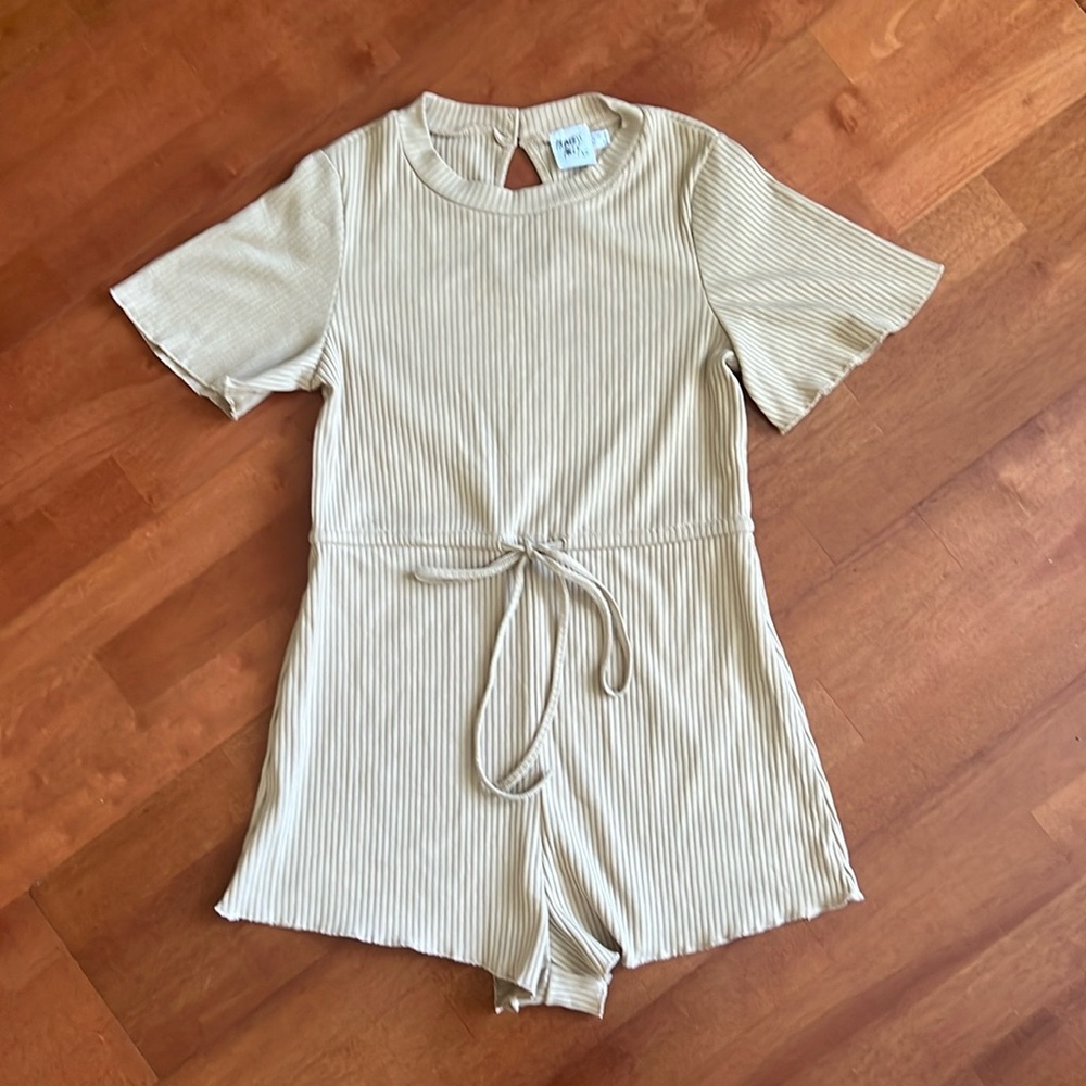Princess Polly Beige Ribbed Short Sleeve Drawstring Romper - Picture 3 of 9